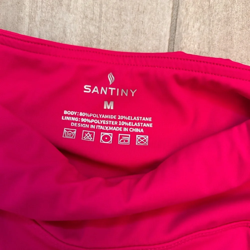 Bright pink santiny golf/tennis skort - Picture 4 of 5